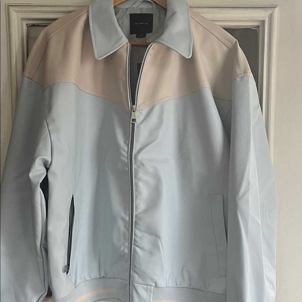 Cotton On Moto Men's Two-Tone Jacket Baby blue/tan lined slit zipper pockets